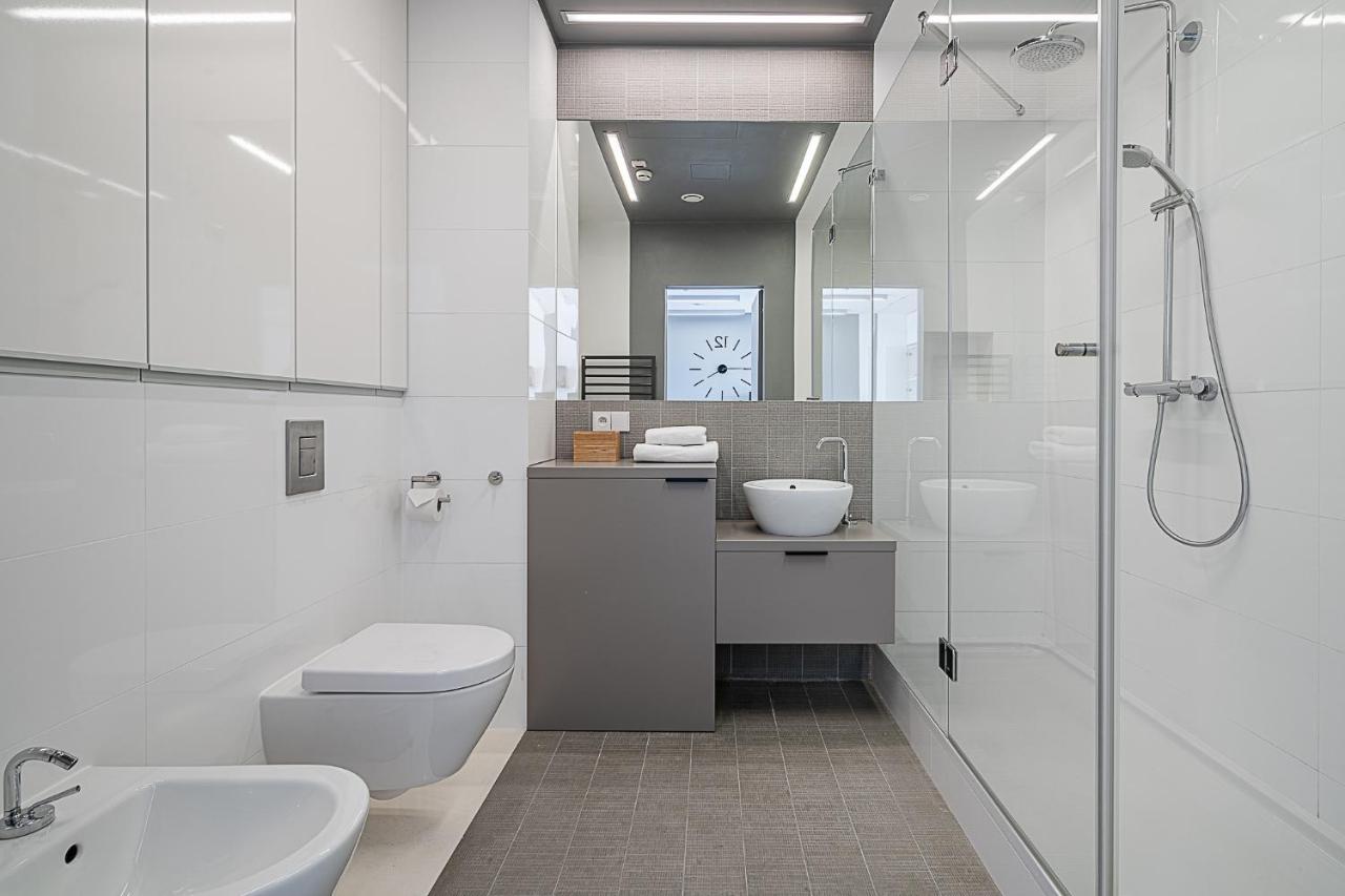 Rentplanet - Apartament Sky Tower Wrocław Buitenkant foto