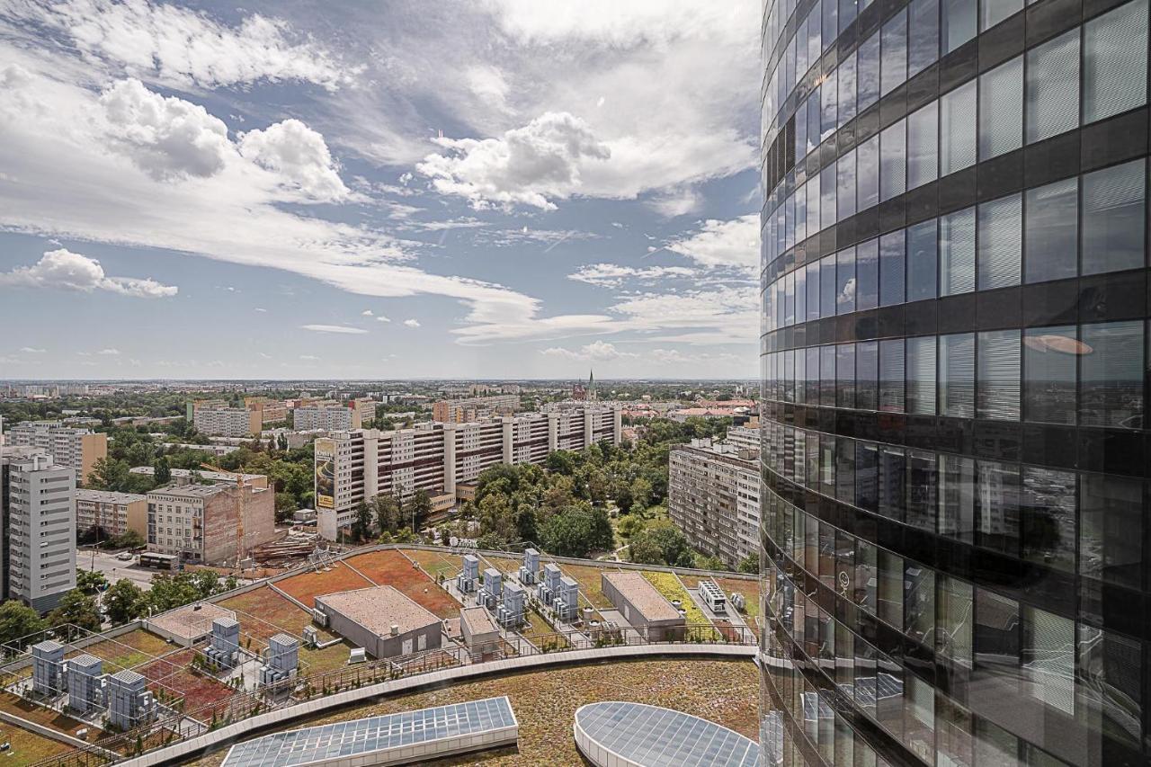 Rentplanet - Apartament Sky Tower Wrocław Buitenkant foto